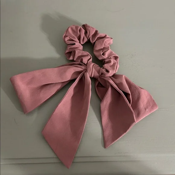 Lululemon Hair Scrunchies - Picture 4 of 7